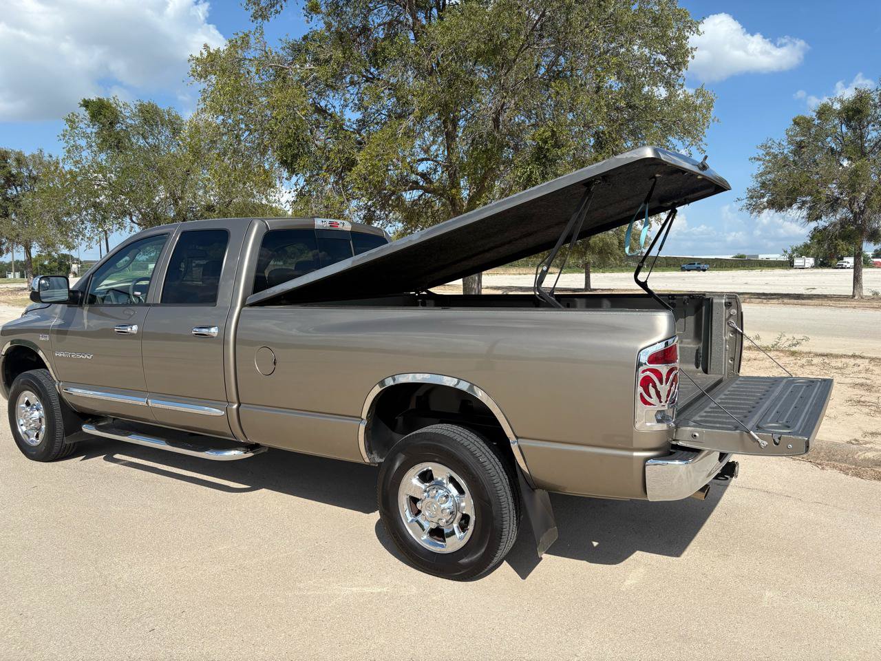 Used 2006 Dodge Ram 2500 Truck Laramie AWD/4WD image 57