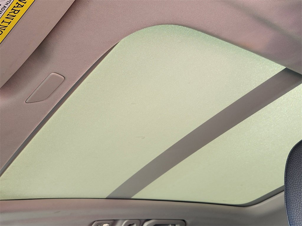 Used 2023 Volvo XC60 T8 Plus image 18