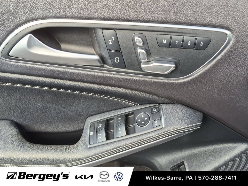 Used 2019 Mercedes-Benz GLA 250 4MATIC image 22