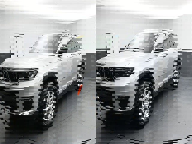 Used 2023 Jeep Grand Cherokee L Limited image 7