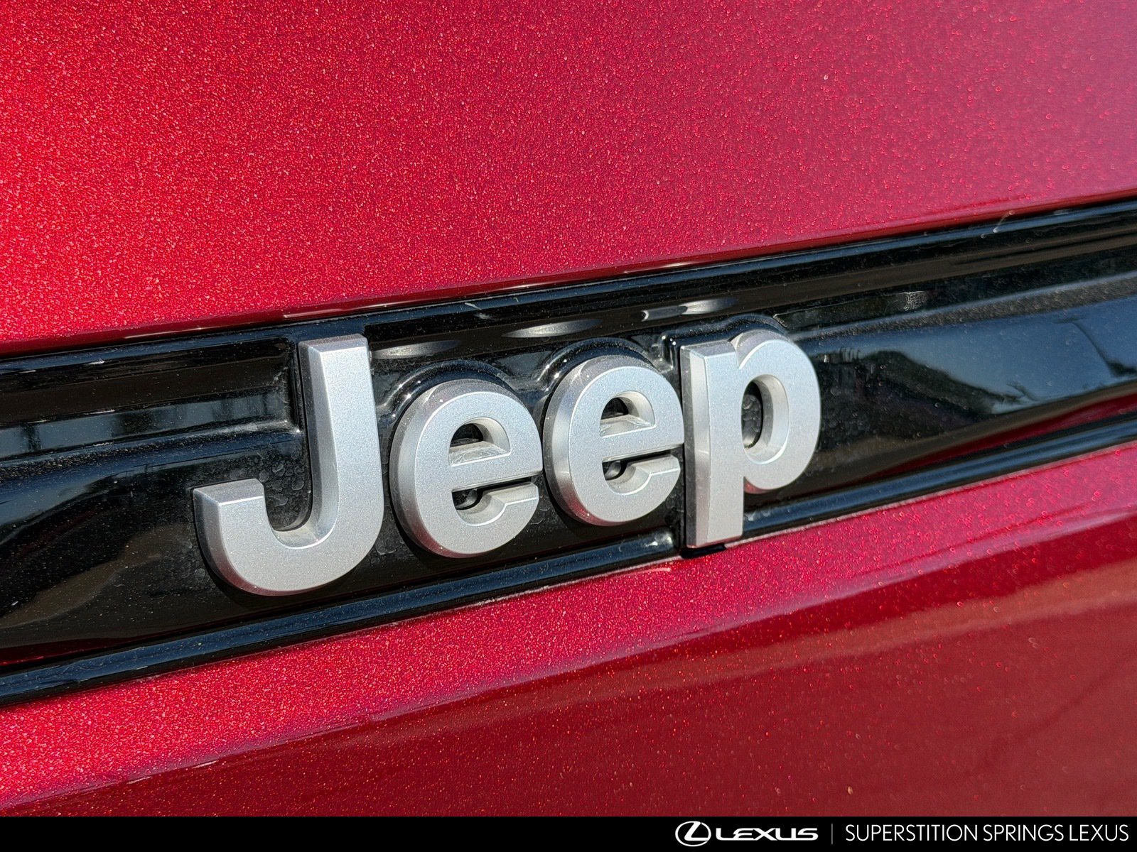 Used 2025 Jeep Grand Cherokee Limited AWD/4WD image 12