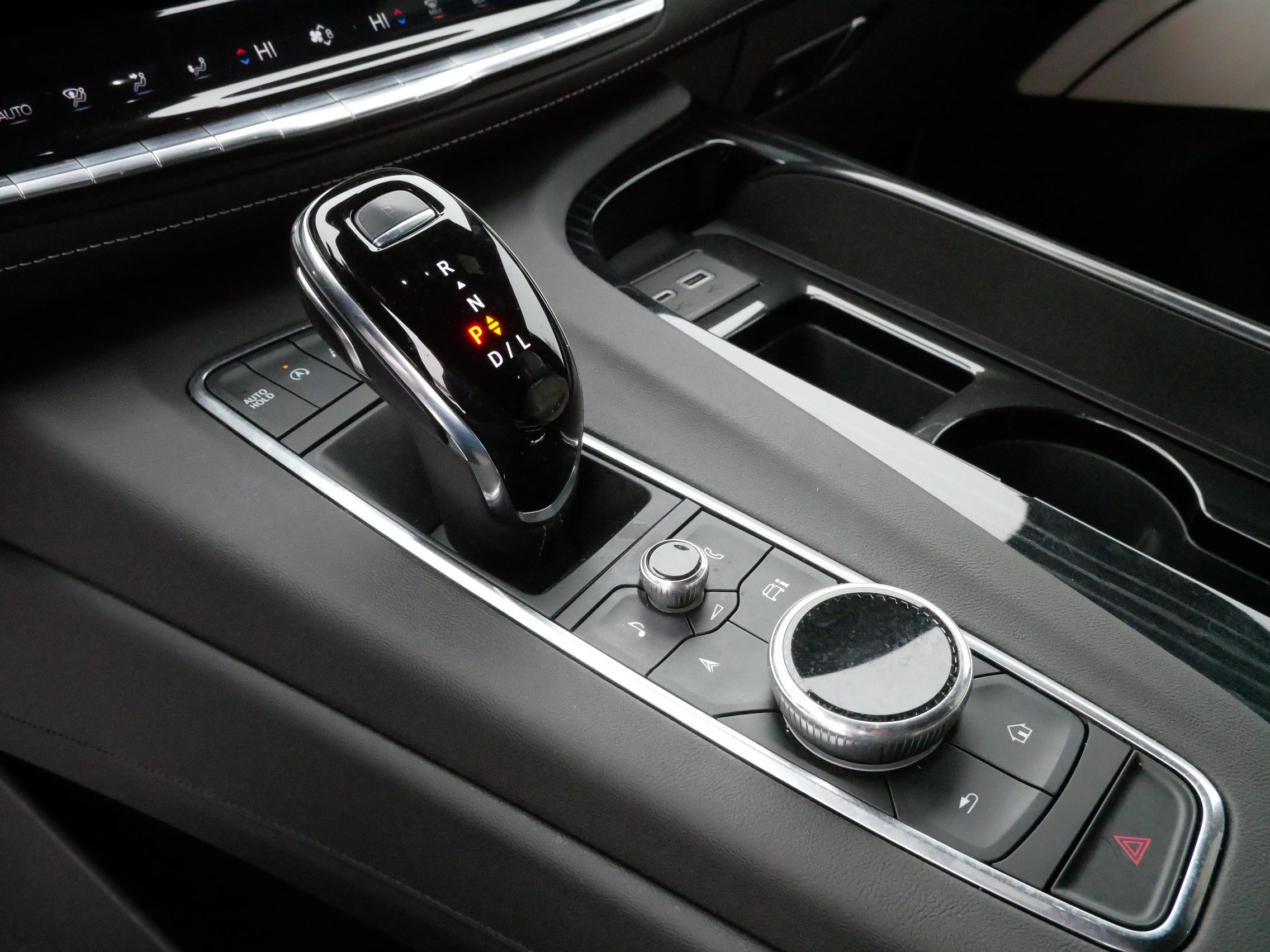 Used 2022 Cadillac Escalade ESV Sport w/ Touring Package image 24