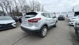 Used 2022 Nissan Rogue Sport SV AWD/4WD image 5
