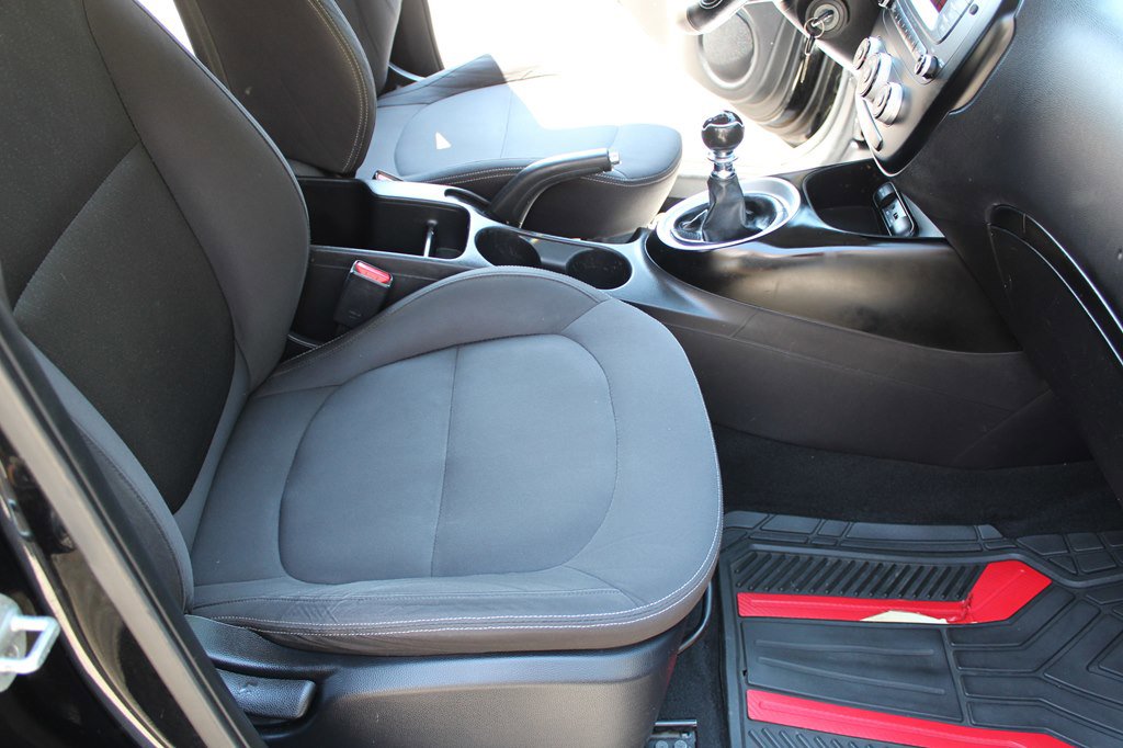 Used 2015 Kia Soul image 29