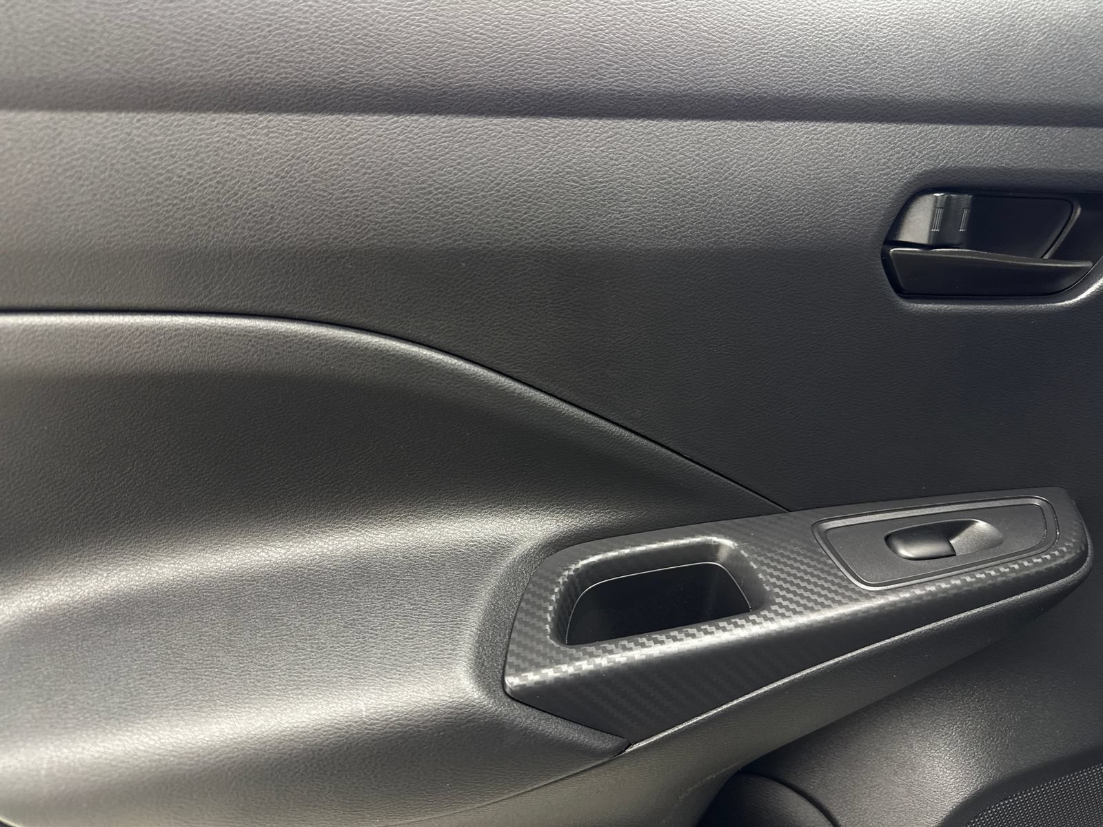 Used 2025 Nissan Versa S w/ Trunk Package FWD image 37