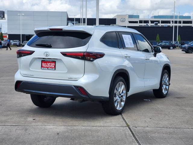 Certified 2025 Toyota Highlander Limited FWD image 7
