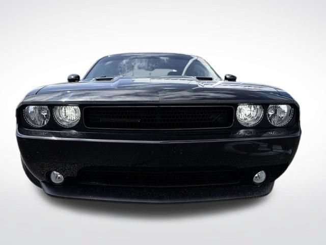Used 2014 Dodge Challenger R/T w/ Blacktop Package RWD image 2