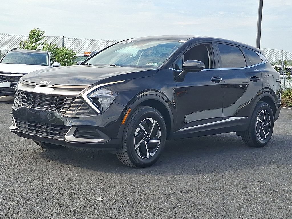 Certified 2023 Kia Sportage LX AWD/4WD image 3