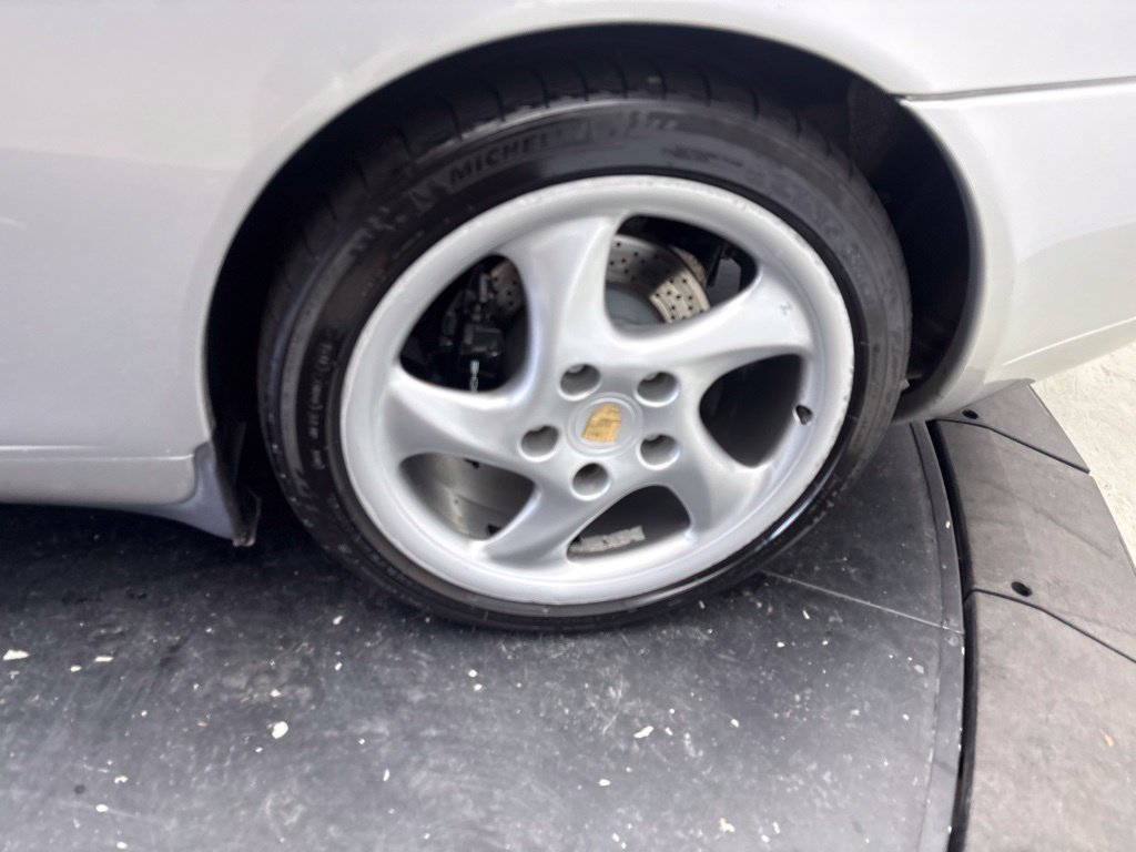 Used 2001 Porsche 911 Carrera RWD image 14