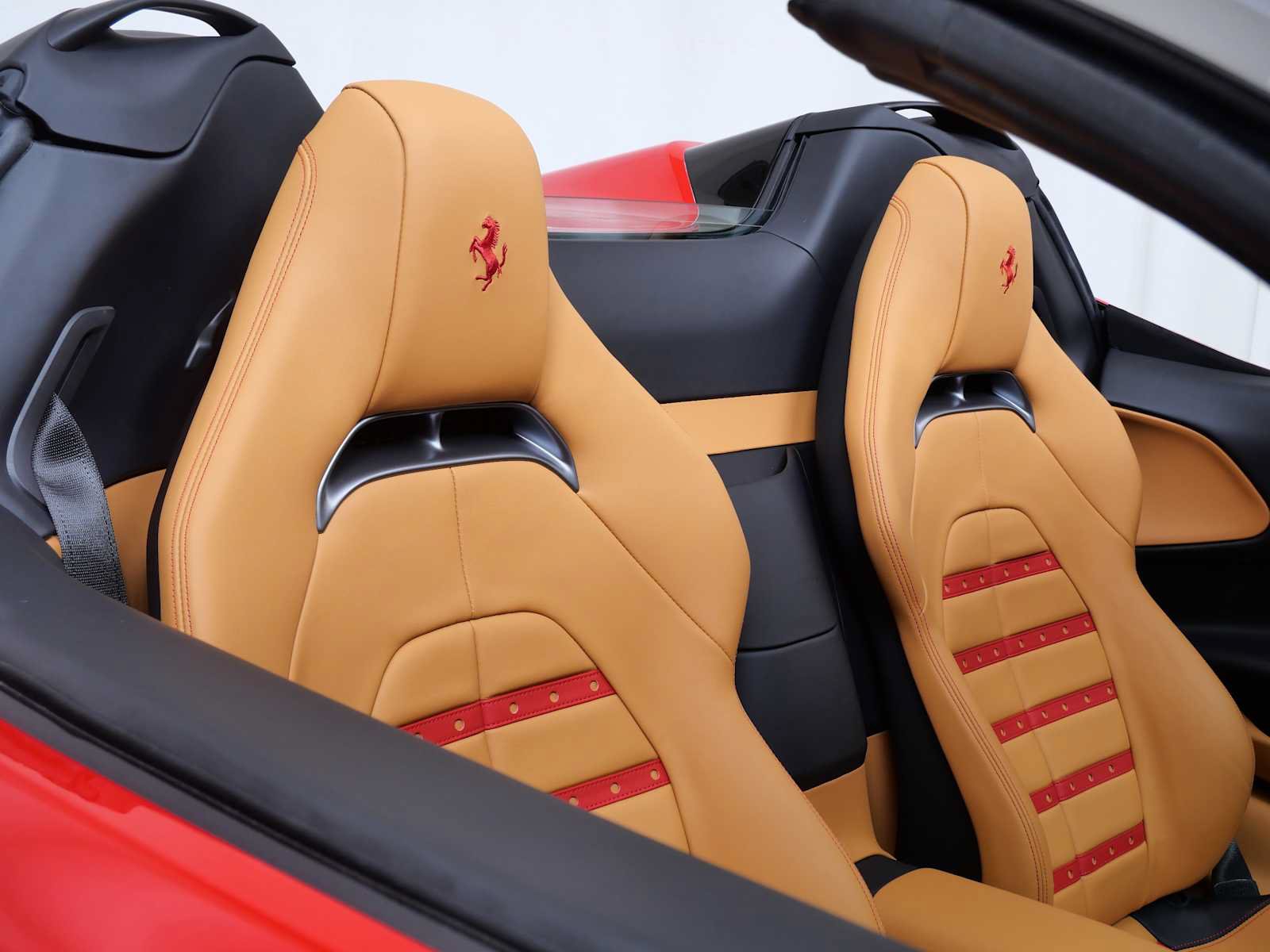 Used 2024 Ferrari SF90 Spider AWD/4WD image 14