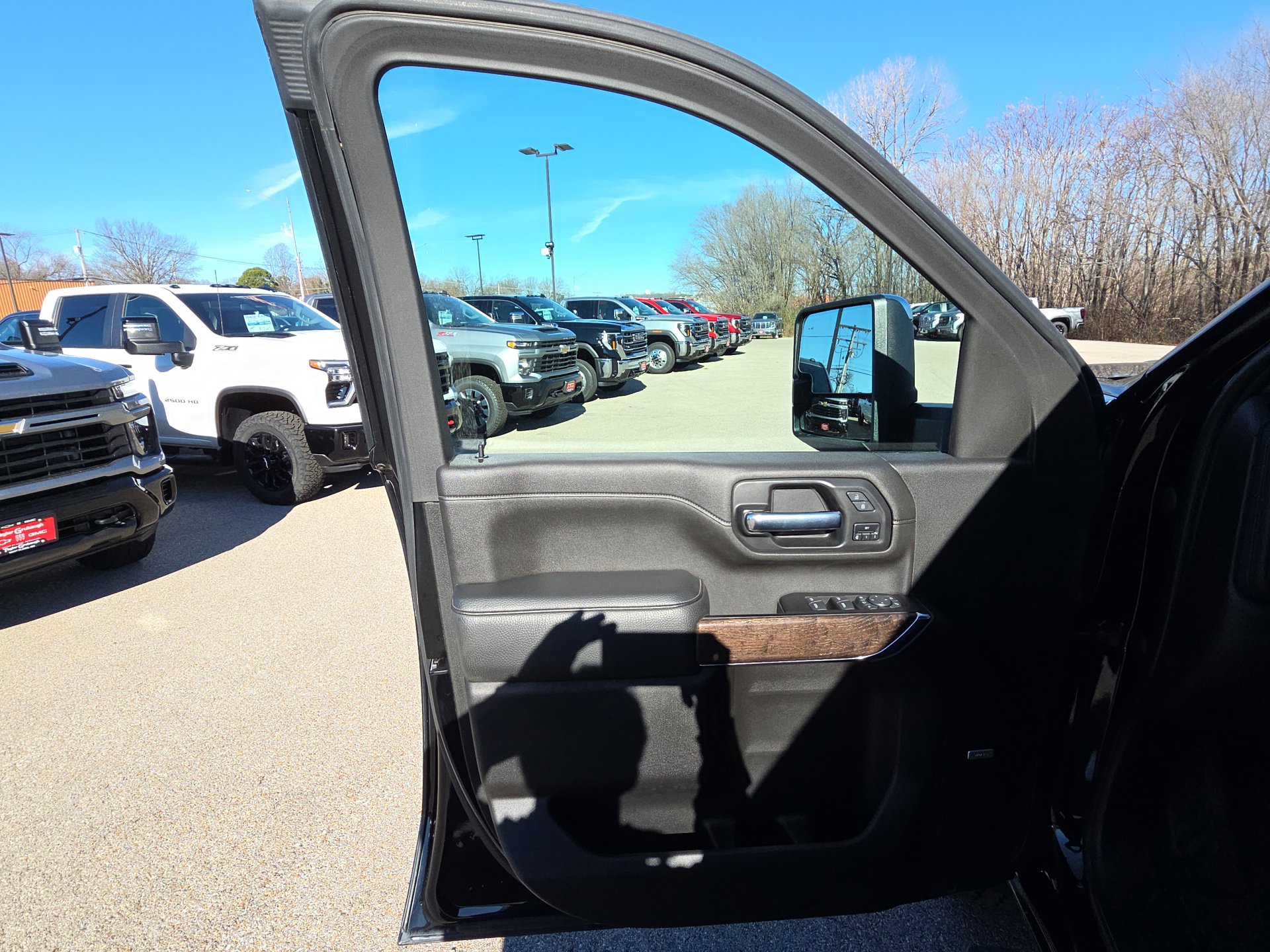 Used 2022 GMC Sierra 2500 Denali w/ Denali Ultimate Package image 14