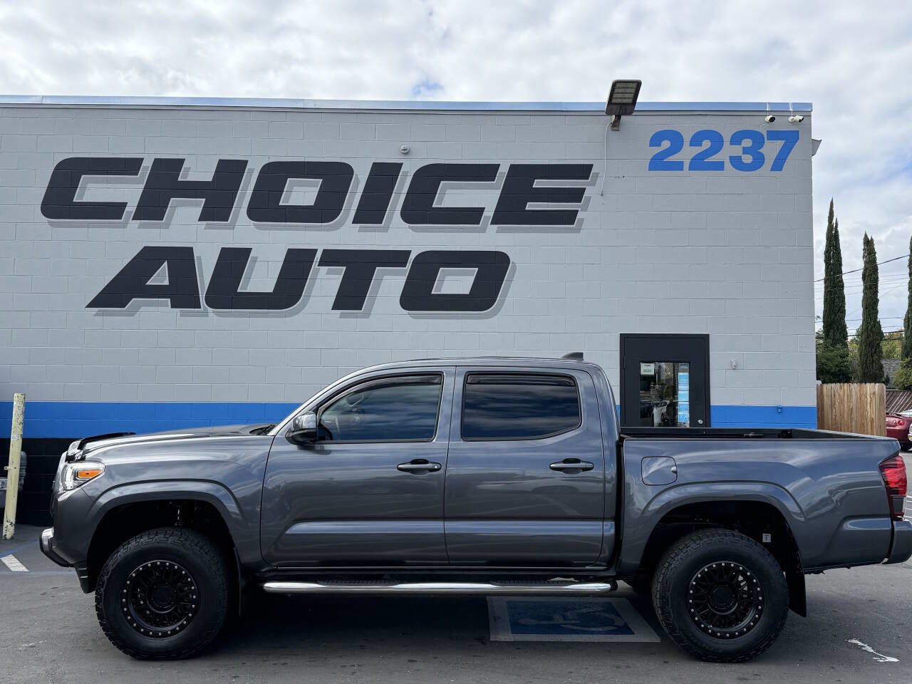 Used 2021 Toyota Tacoma SR image 4