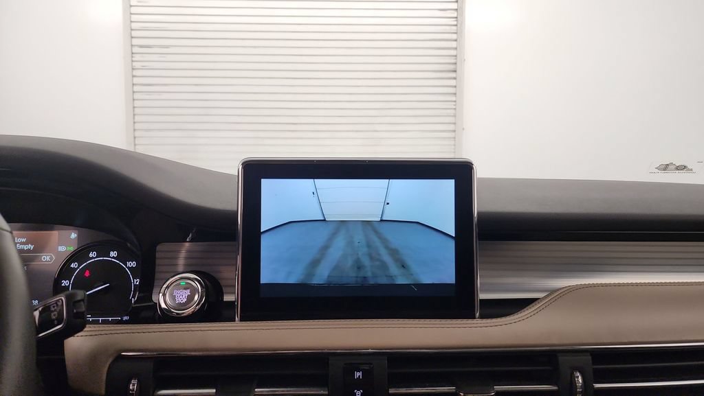Used 2022 Lincoln Corsair AWD w/ Equipment Group 101A image 27