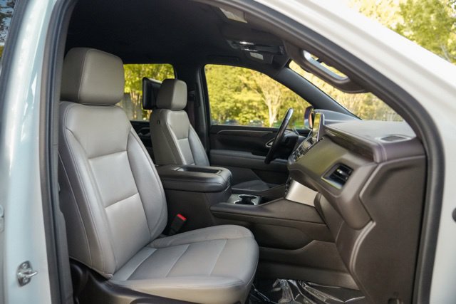 Used 2021 Chevrolet Tahoe LT w/ Luxury Package RWD image 37