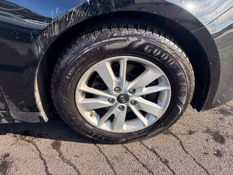 Used 2018 Kia Optima LX FWD image 14