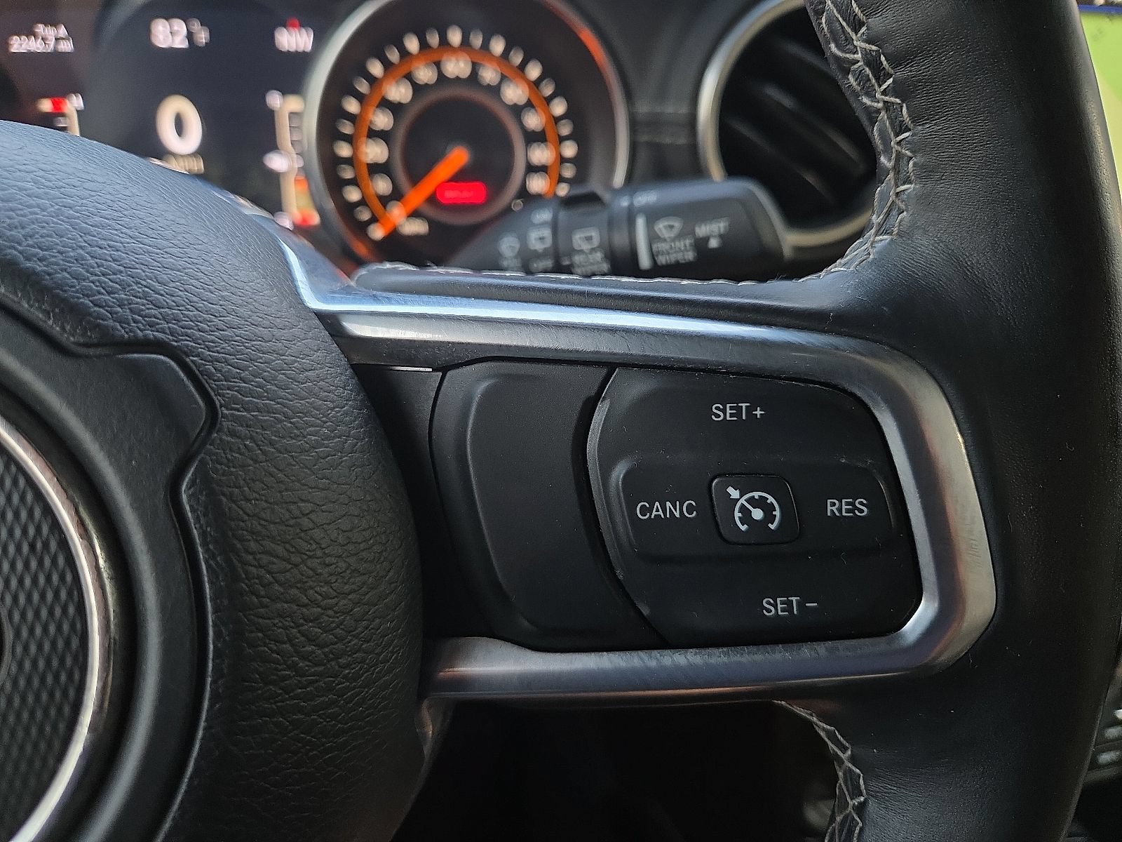 Used 2018 Jeep Wrangler Unlimited Sahara AWD/4WD image 18