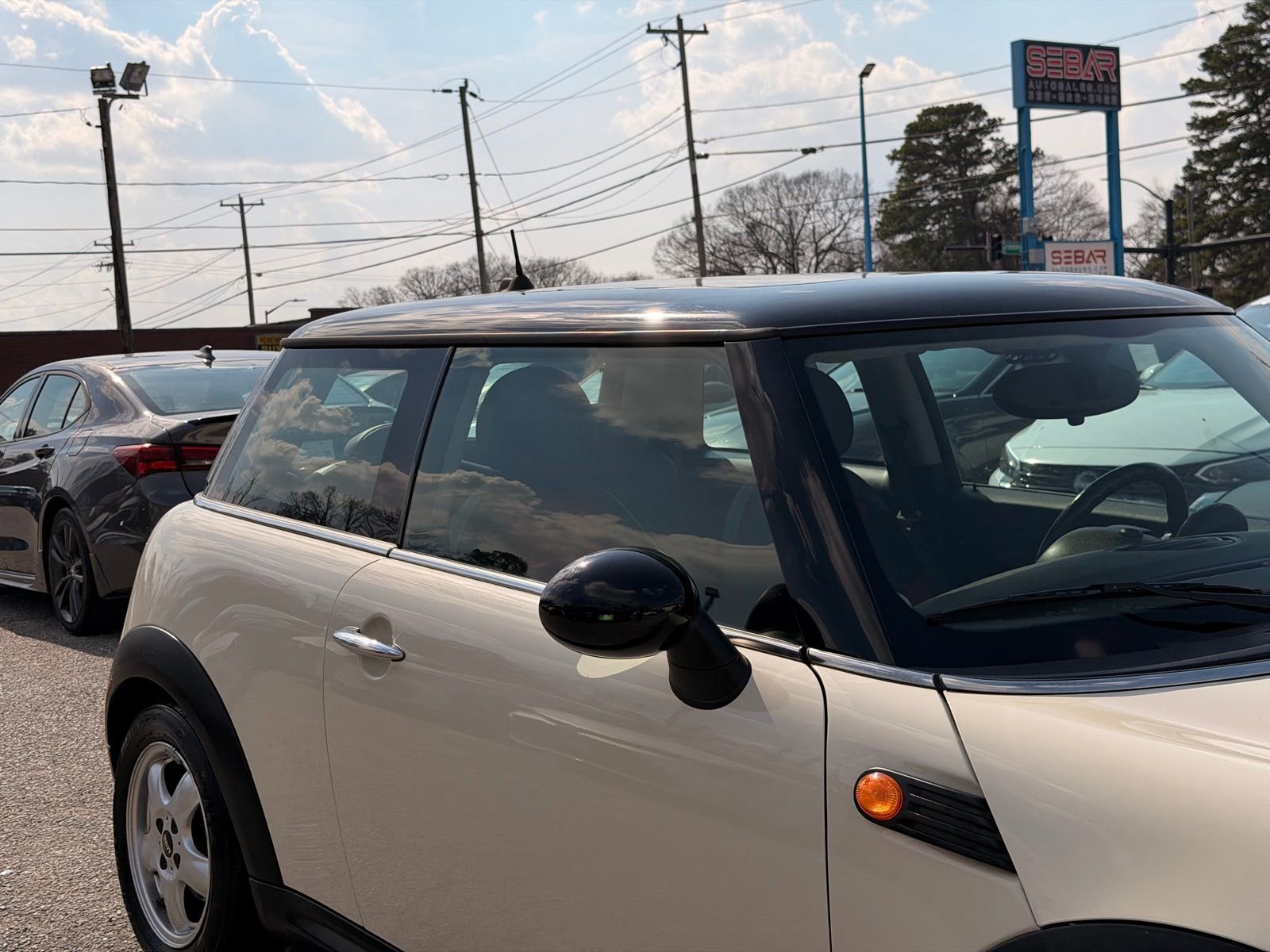Used 2010 MINI Cooper Hardtop image 9