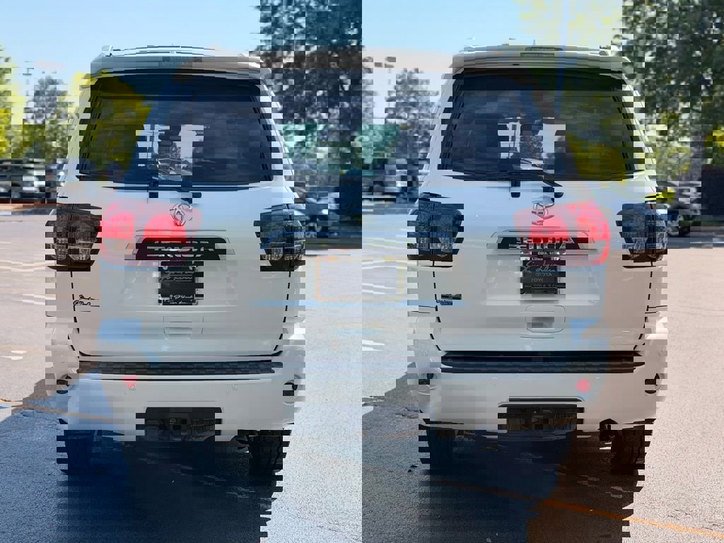 Used 2021 Toyota Sequoia Platinum AWD/4WD image 13