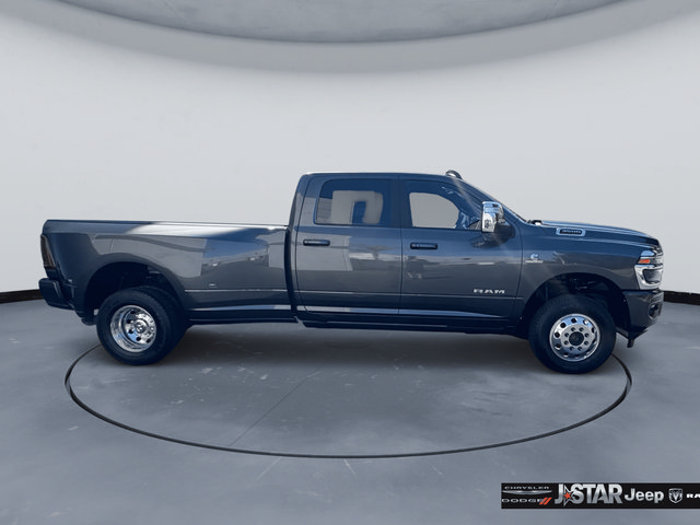 New 2026 RAM 3500 Laramie AWD/4WD image 4