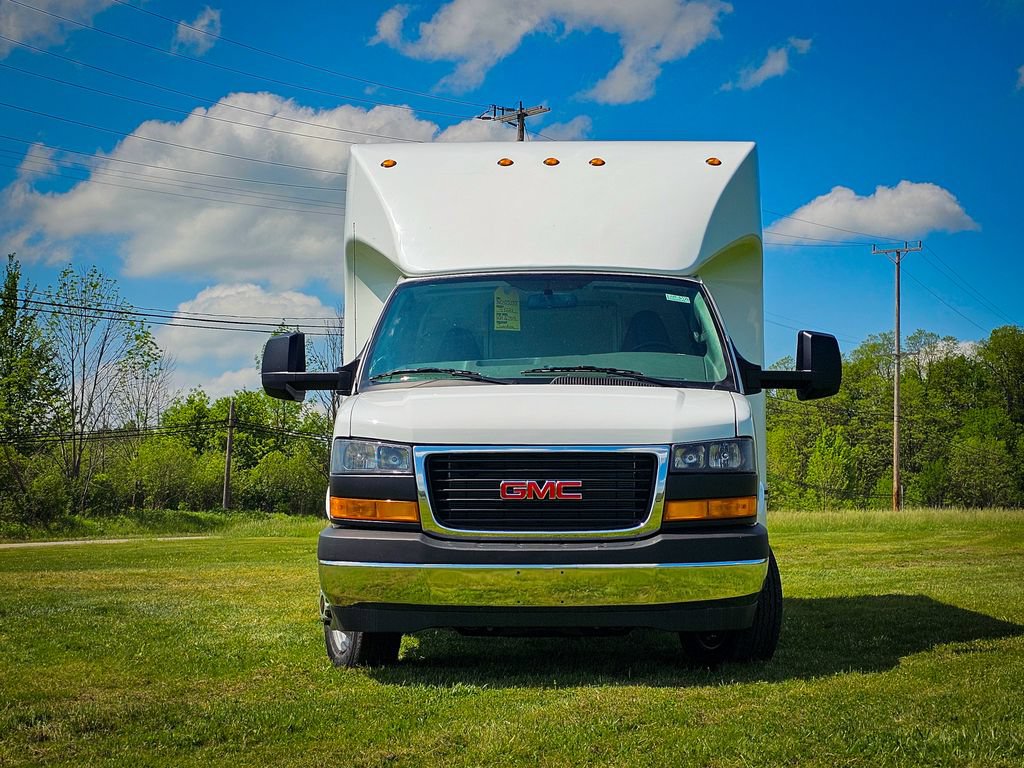 New 2026 GMC Savana 3500 w/ Power Convenience Package RWD image 8