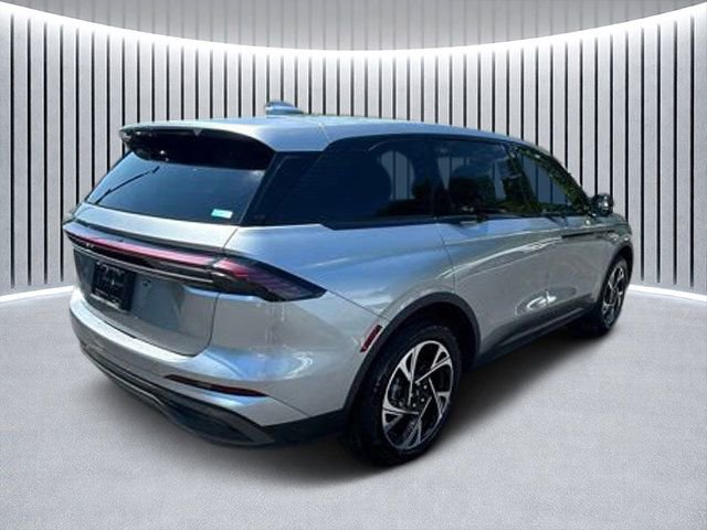 New 2025 Lincoln Nautilus Premier w/ Equipment Group 102A image 24