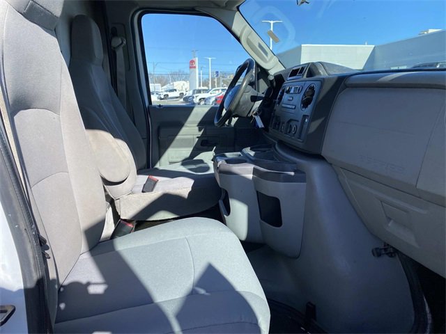 Used 2014 Ford E-350 and Econoline 350 Super Duty w/ Power Windows & Locks Group image 10