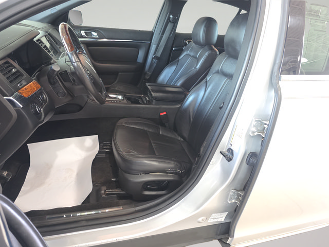 Used 2016 Lincoln MKS FWD image 12