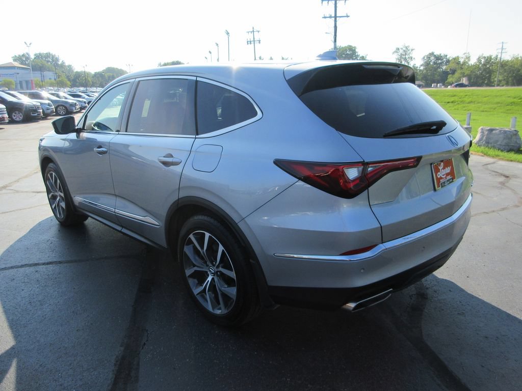 Used 2023 Acura MDX w/ Technology Package AWD/4WD image 9