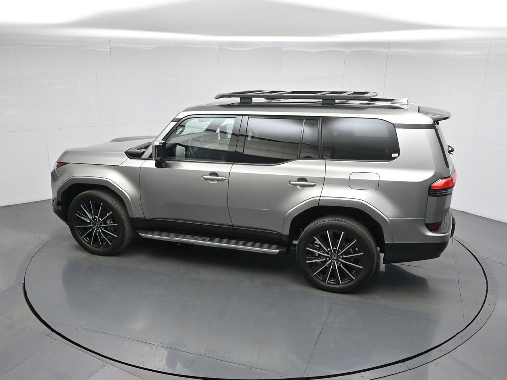 Used 2025 Lexus GX 550 w/ Accessory Package (2T) image 47