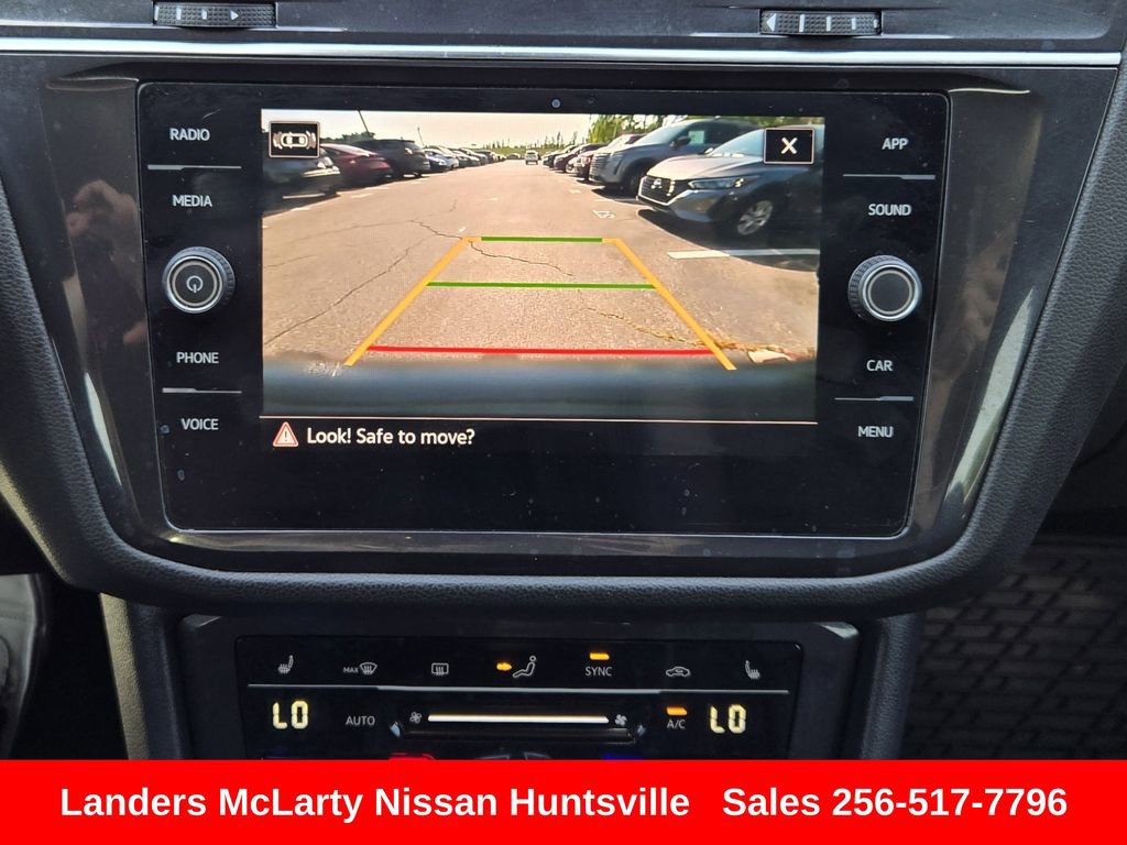 Used 2022 Volkswagen Tiguan SE R-Line FWD image 21