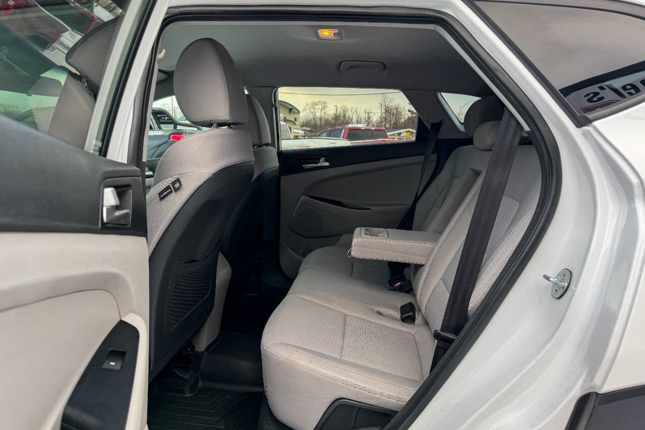 Used 2019 Hyundai Tucson SE w/ Cargo Package image 18