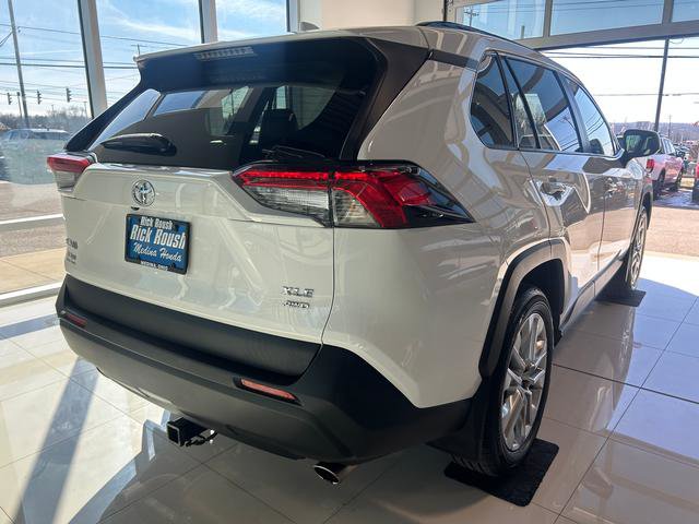 Used 2019 Toyota RAV4 XLE Premium w/ Cold Weather Package image 8