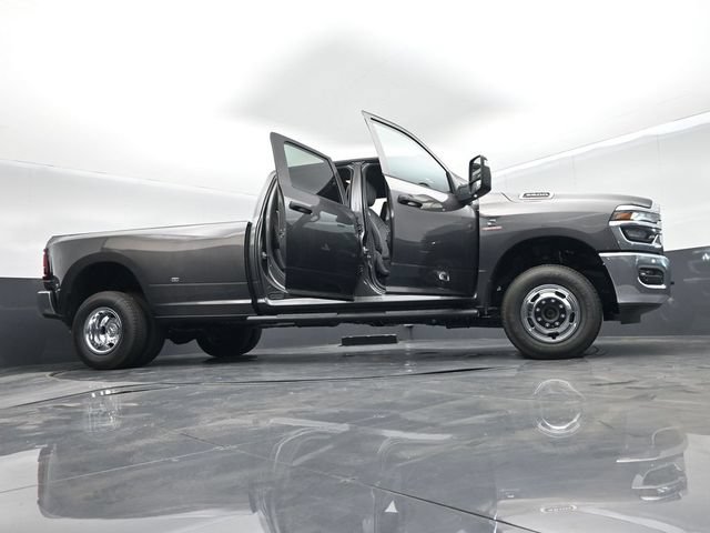 New 2026 RAM 3500 Tradesman AWD/4WD image 75