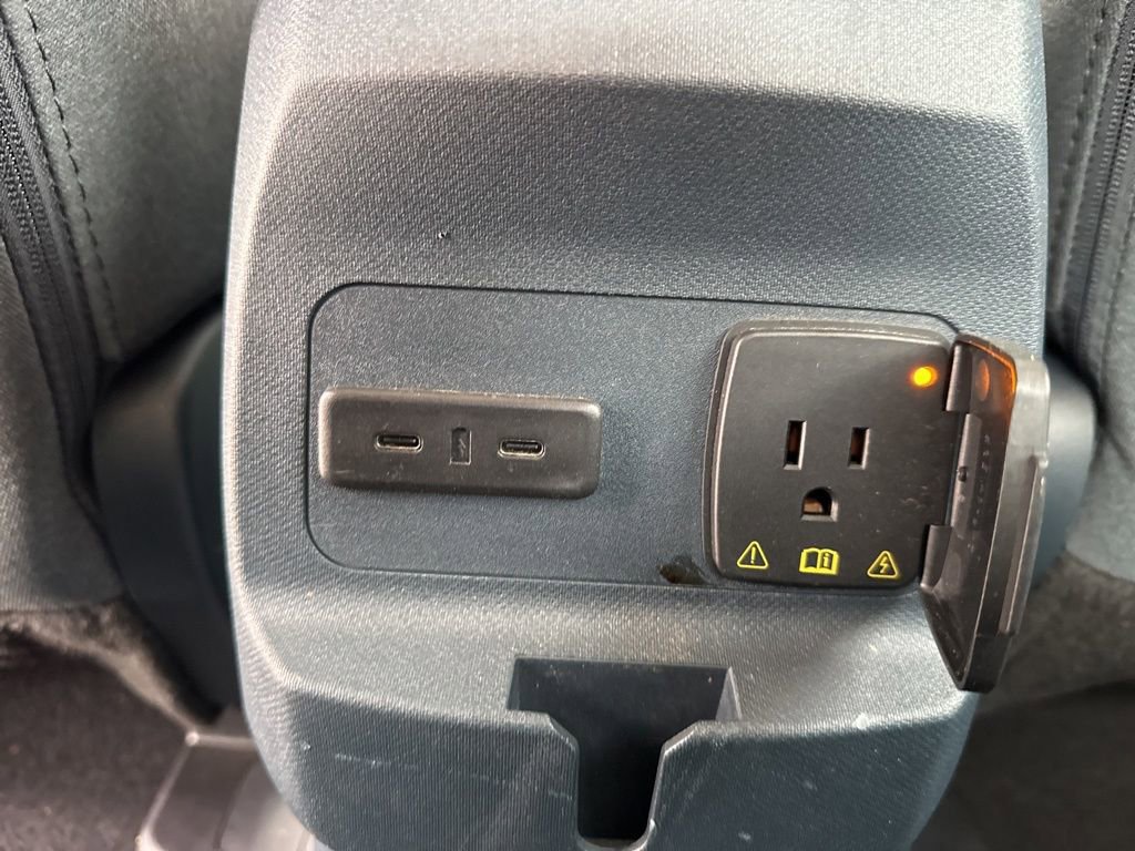 Used 2025 Ford Maverick XLT w/ Equipment Group 301A AWD/4WD image 18