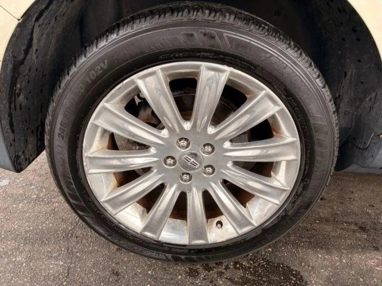 Used 2014 Lincoln MKX AWD w/ Equipment Group 102A image 46