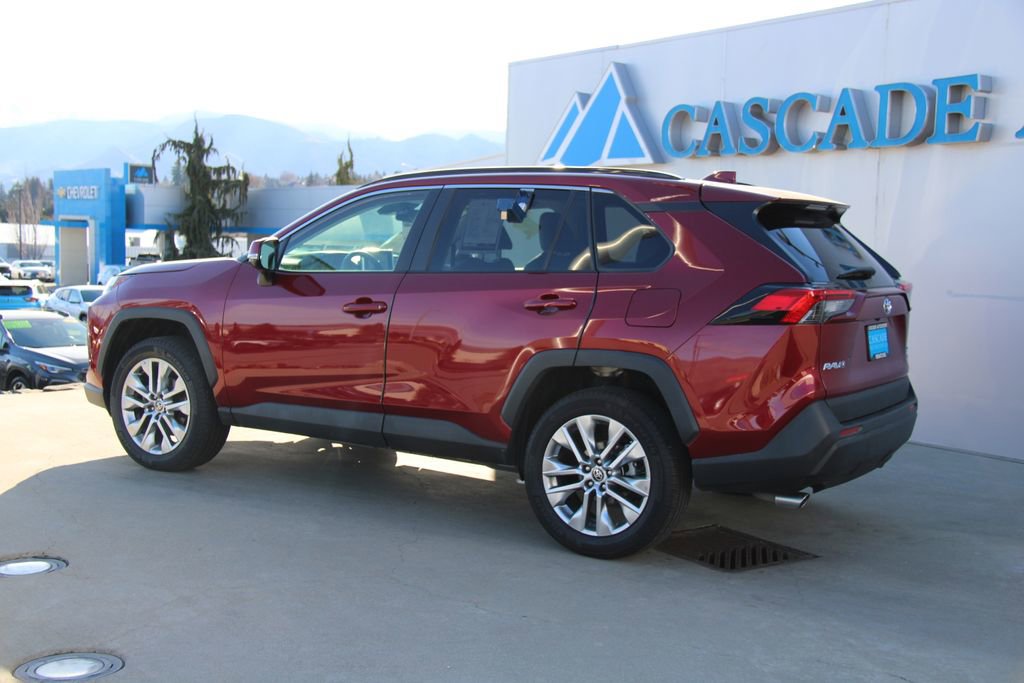 Used 2025 Toyota RAV4 XLE Premium w/ Weather Package image 6