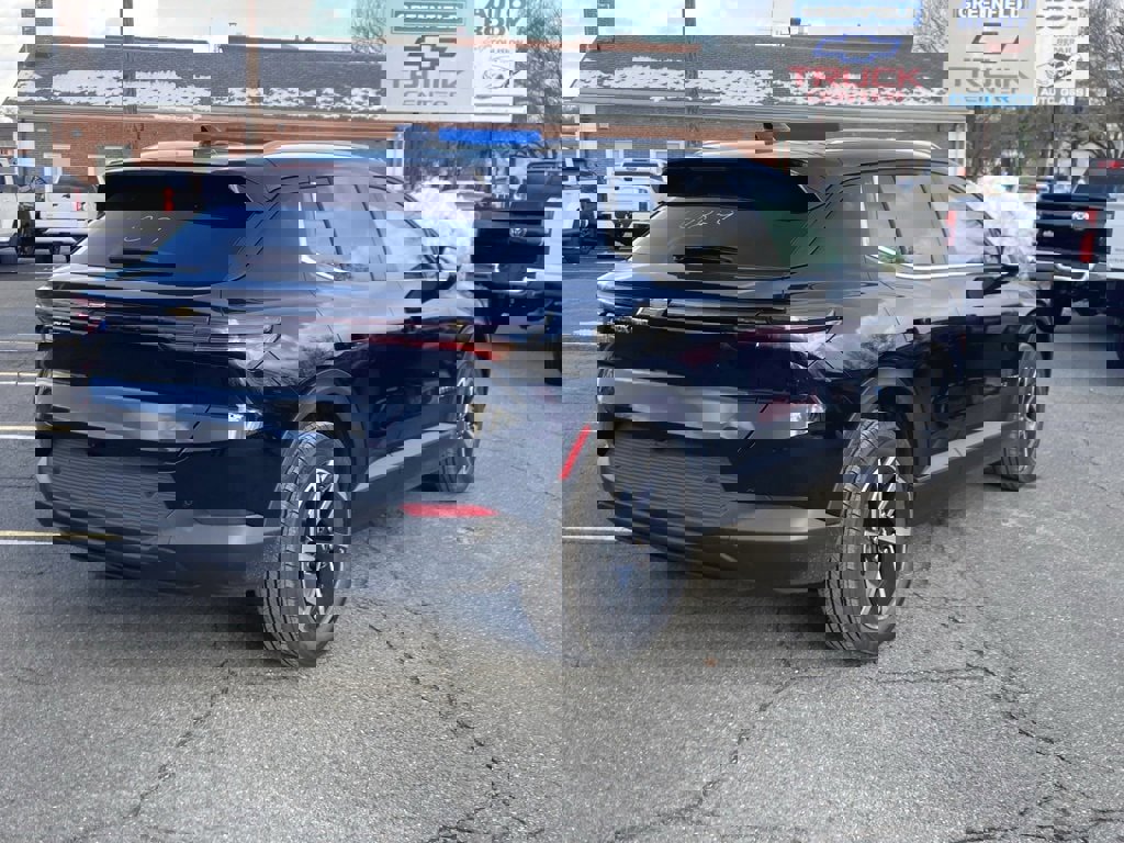 New 2026 Chevrolet Equinox EV LT image 7