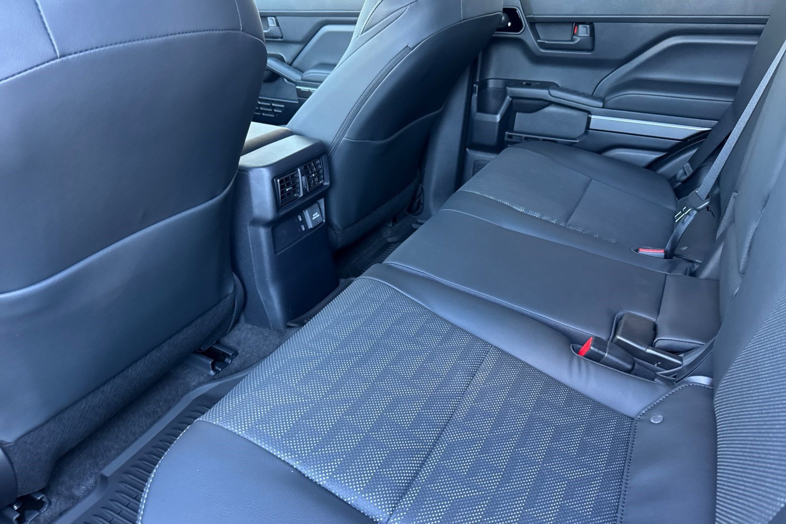 New 2026 Toyota 4Runner TRD Off-Road Premium AWD/4WD image 24