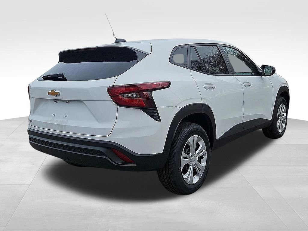 New 2026 Chevrolet Trax LS image 4