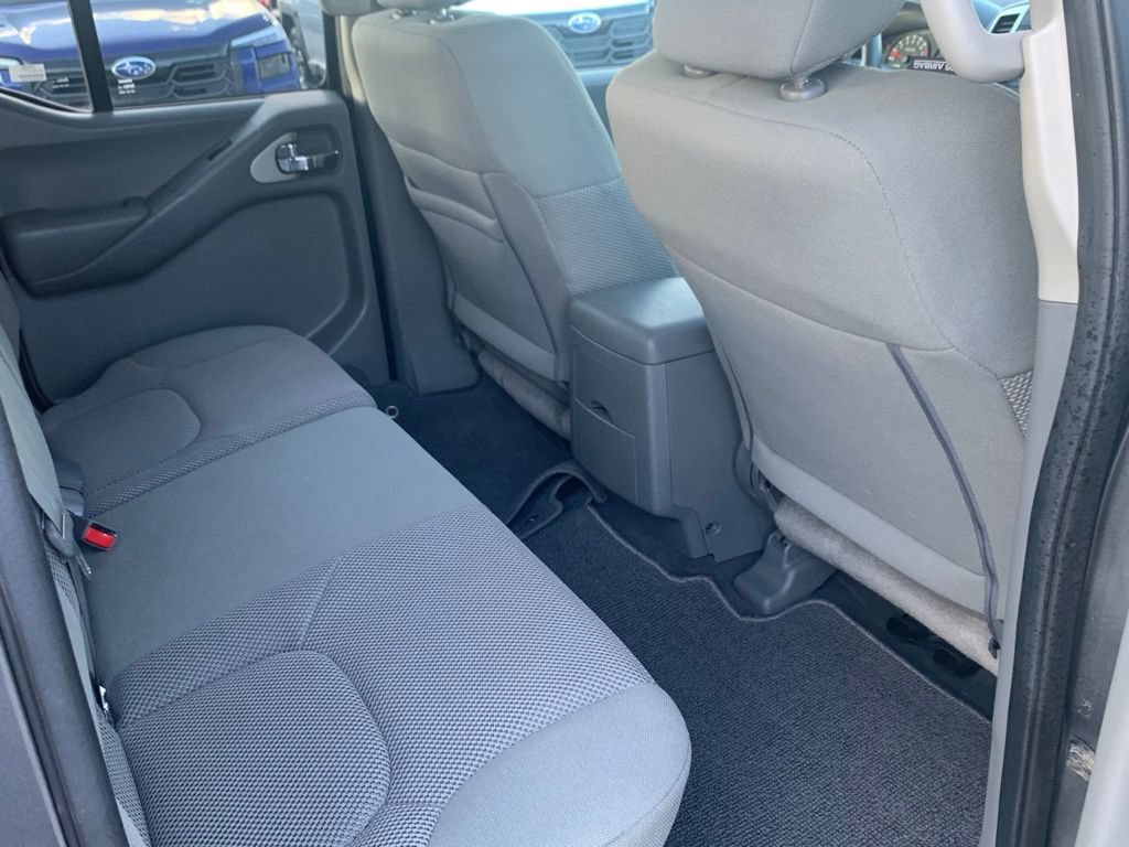 Used 2021 Nissan Frontier SV w/ Midnight Edition Floor Mats AWD/4WD image 25