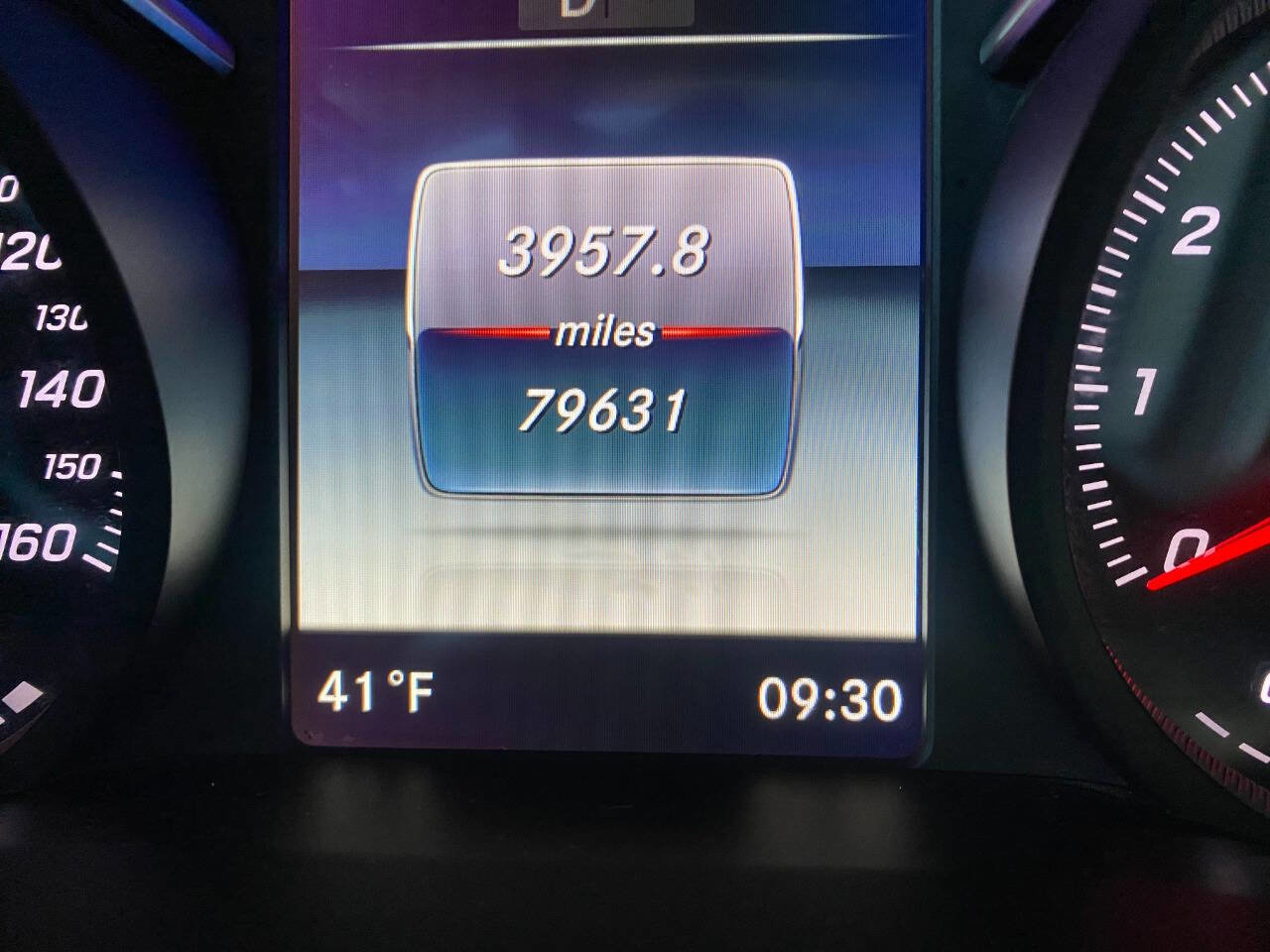 Used 2019 Mercedes-Benz GLC 300 image 17