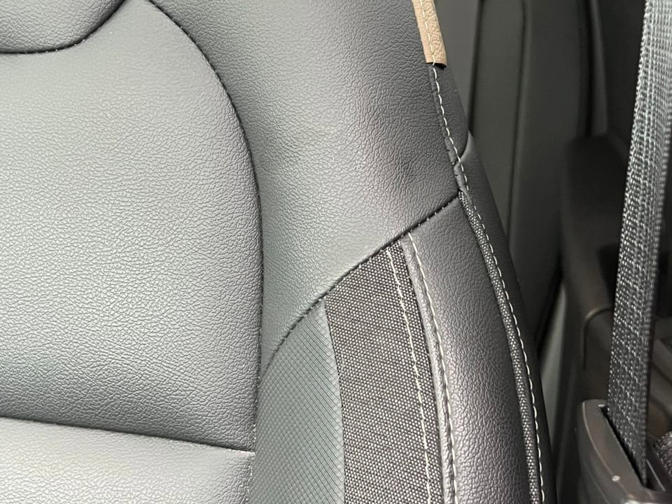 Used 2023 Chevrolet TrailBlazer ACTIV w/ Sun and Liftgate Package image 13