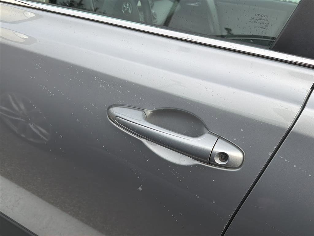 Used 2016 Toyota RAV4 XLE image 38