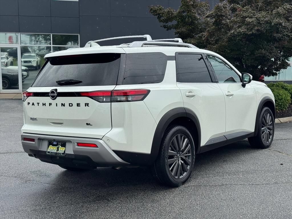 Certified 2022 Nissan Pathfinder SL w/ SL Premium Package FWD image 3