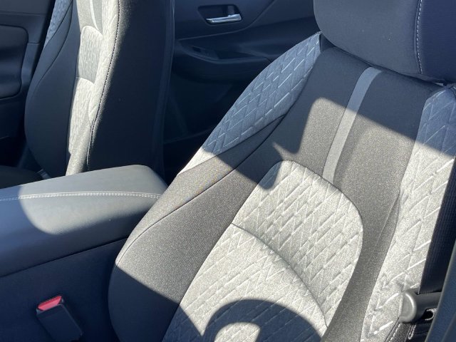 New 2026 Nissan Sentra SV w/ SV Convenience Package FWD image 22