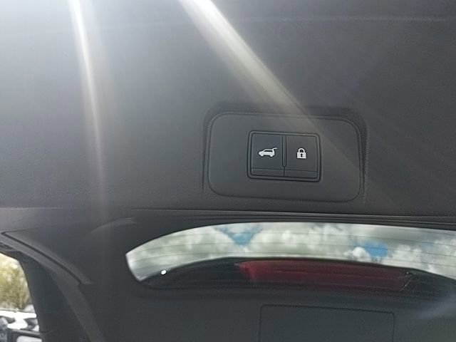 Used 2025 Nissan Rogue SL w/ Tech Package AWD/4WD image 18