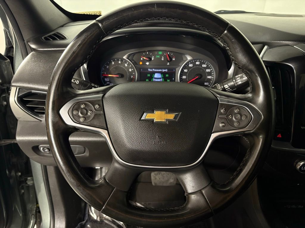 Used 2023 Chevrolet Traverse LT FWD image 23