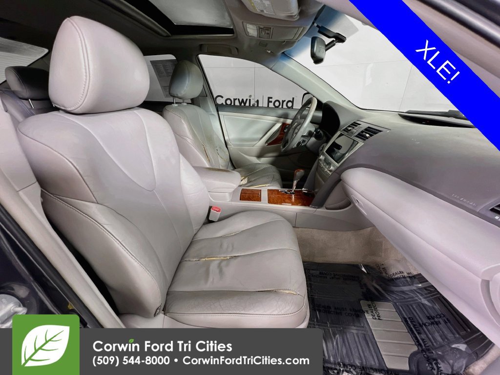 Used 2009 Toyota Camry XLE FWD image 16