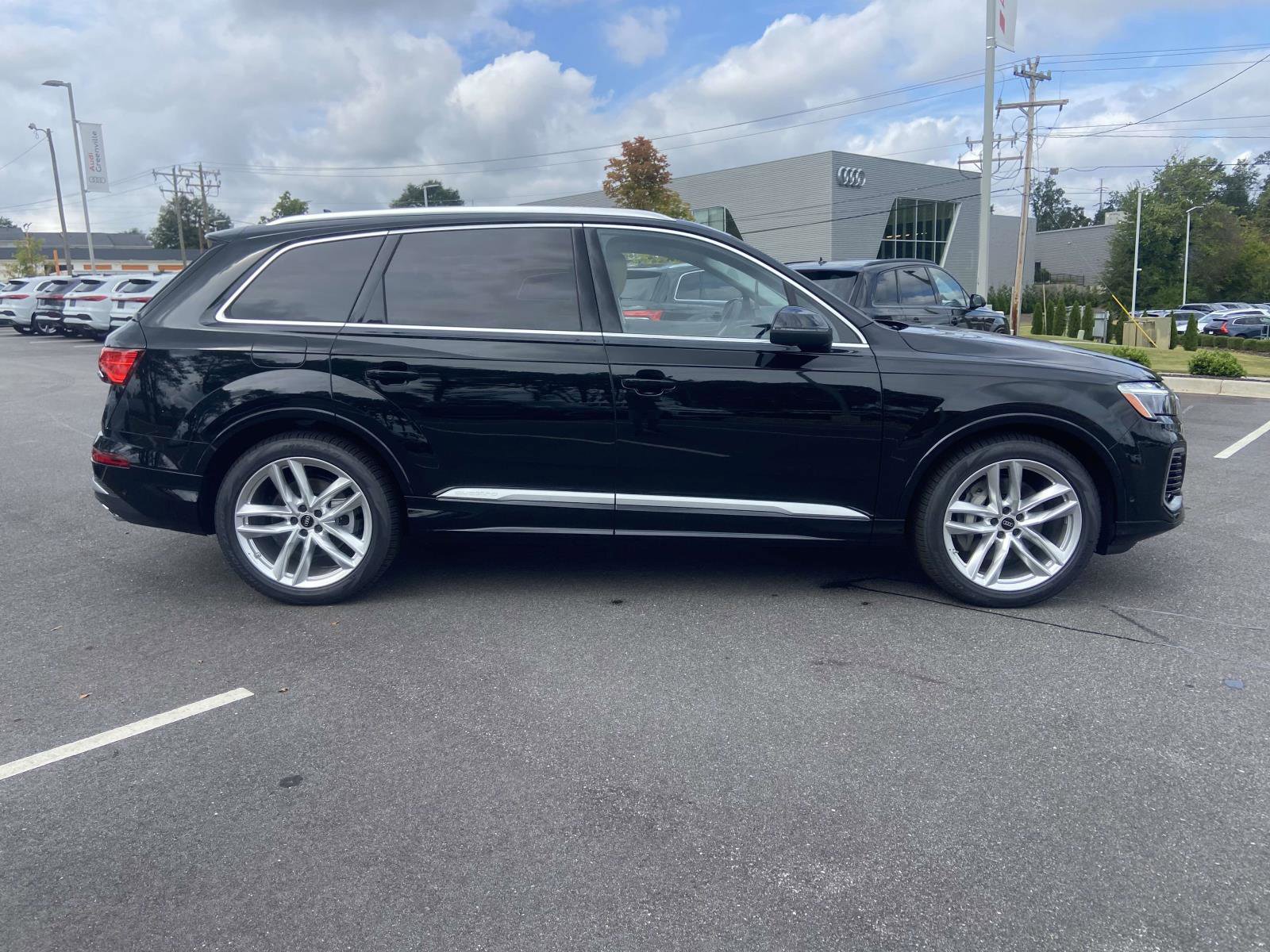 New 2025 Audi Q7 3.0T Premium Plus image 10