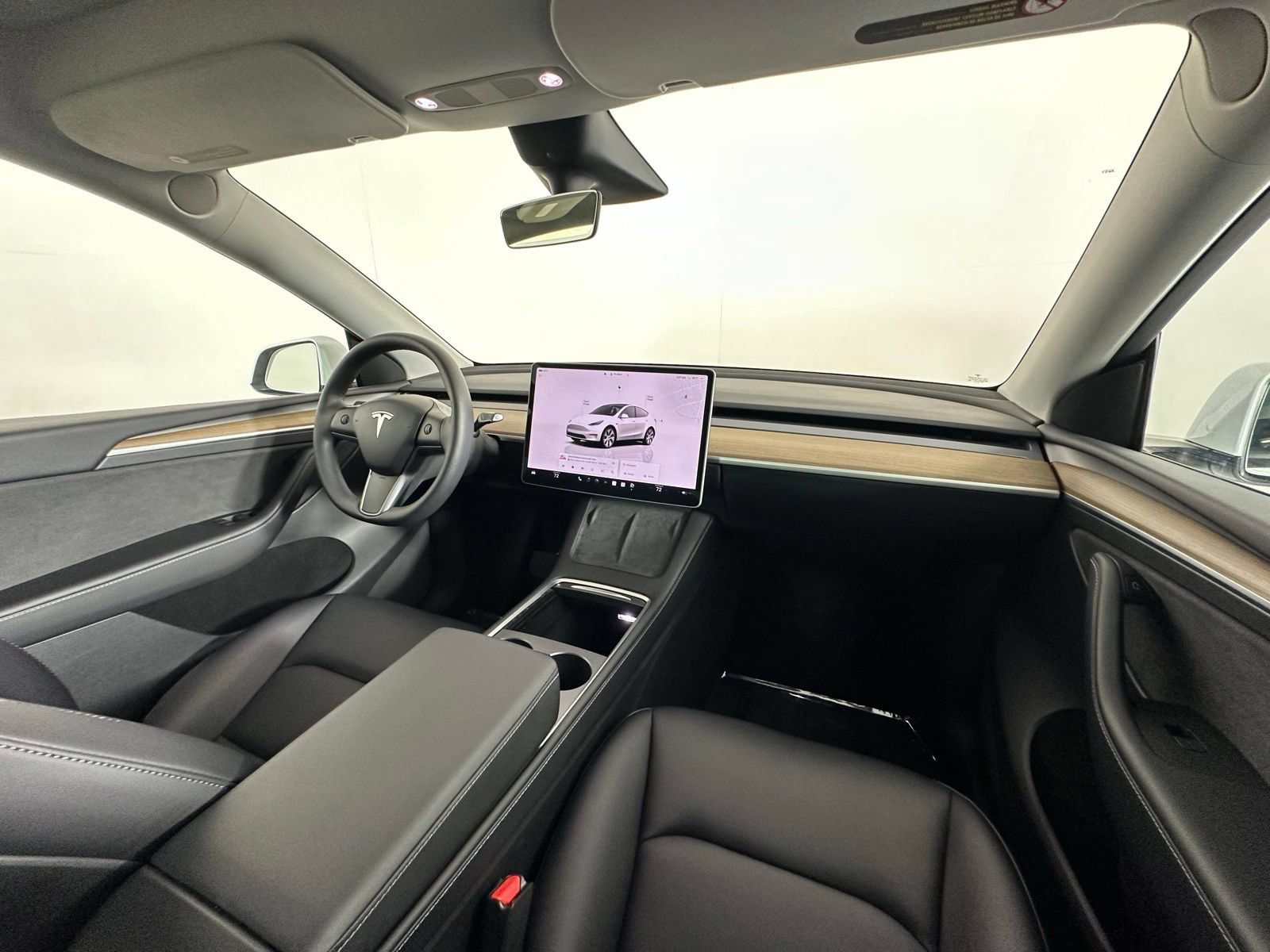 Used 2023 Tesla Model Y Long Range AWD/4WD image 33